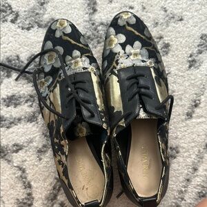 Nine West Black and Gold Flats with Botanical Design